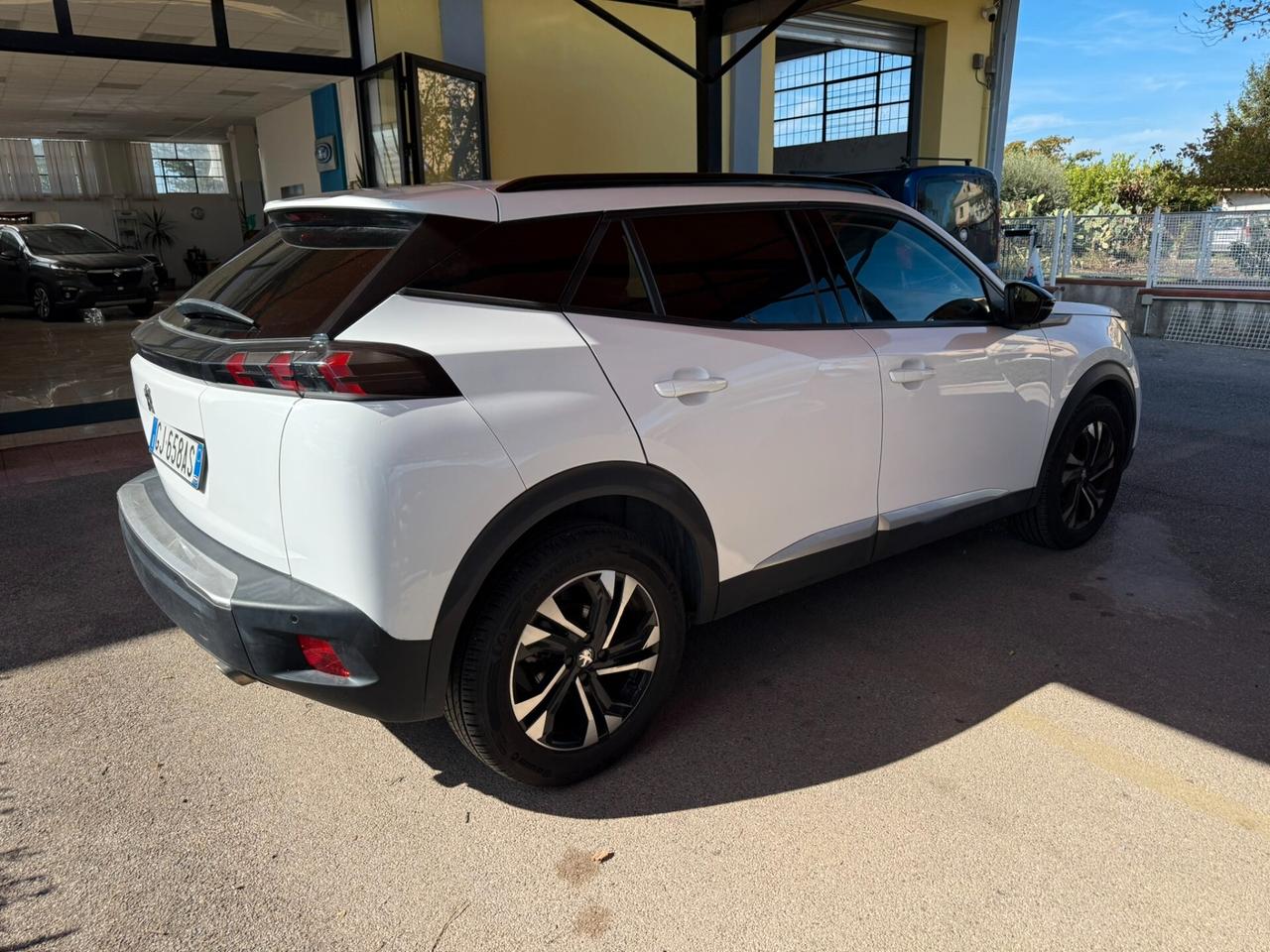 Peugeot 2008 BlueHDi 130 S&S EAT8 Allure