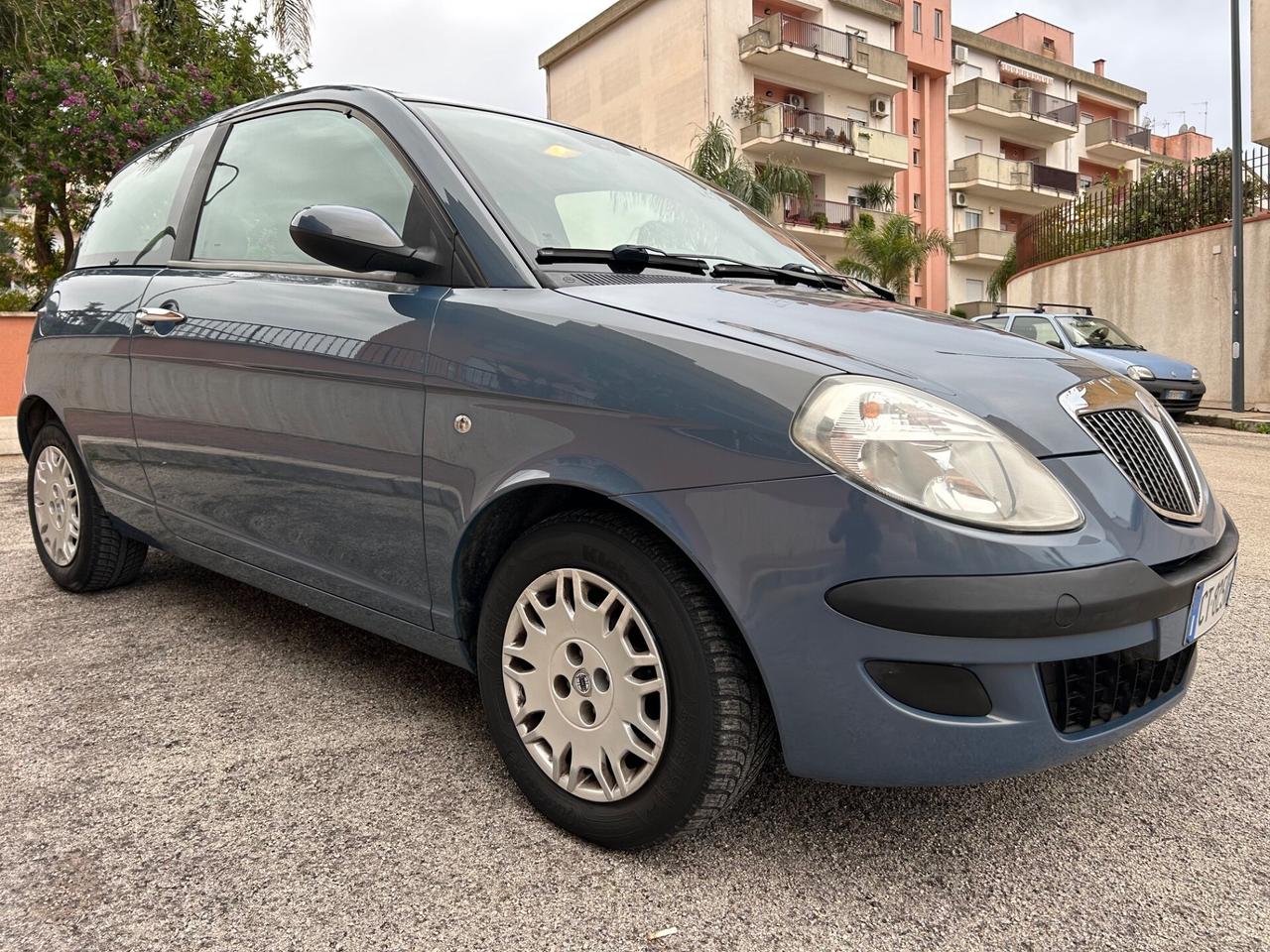 Lancia Ypsilon 1.2 benz. Ideale per neopatentati