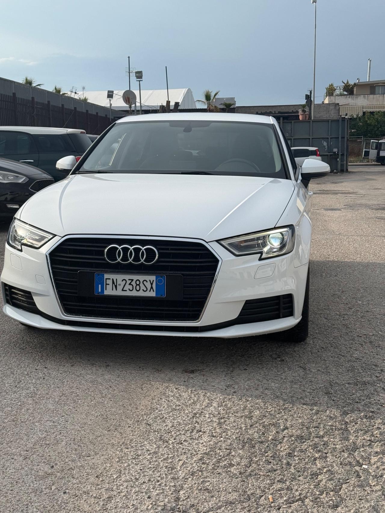 Audi A3 SPB 1.6 TDI 116 CV Business