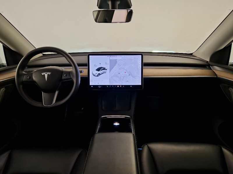 TESLA MODEL Y 75 kWh Dual Motor Long Range 4WD aut.