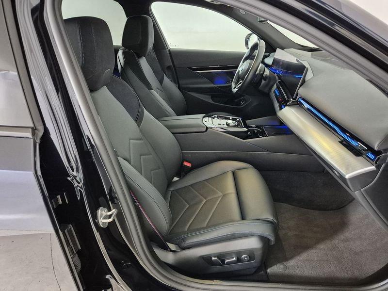 BMW Serie 5 Serie 5 G61 Touring 520d Touring 48V xdrive auto