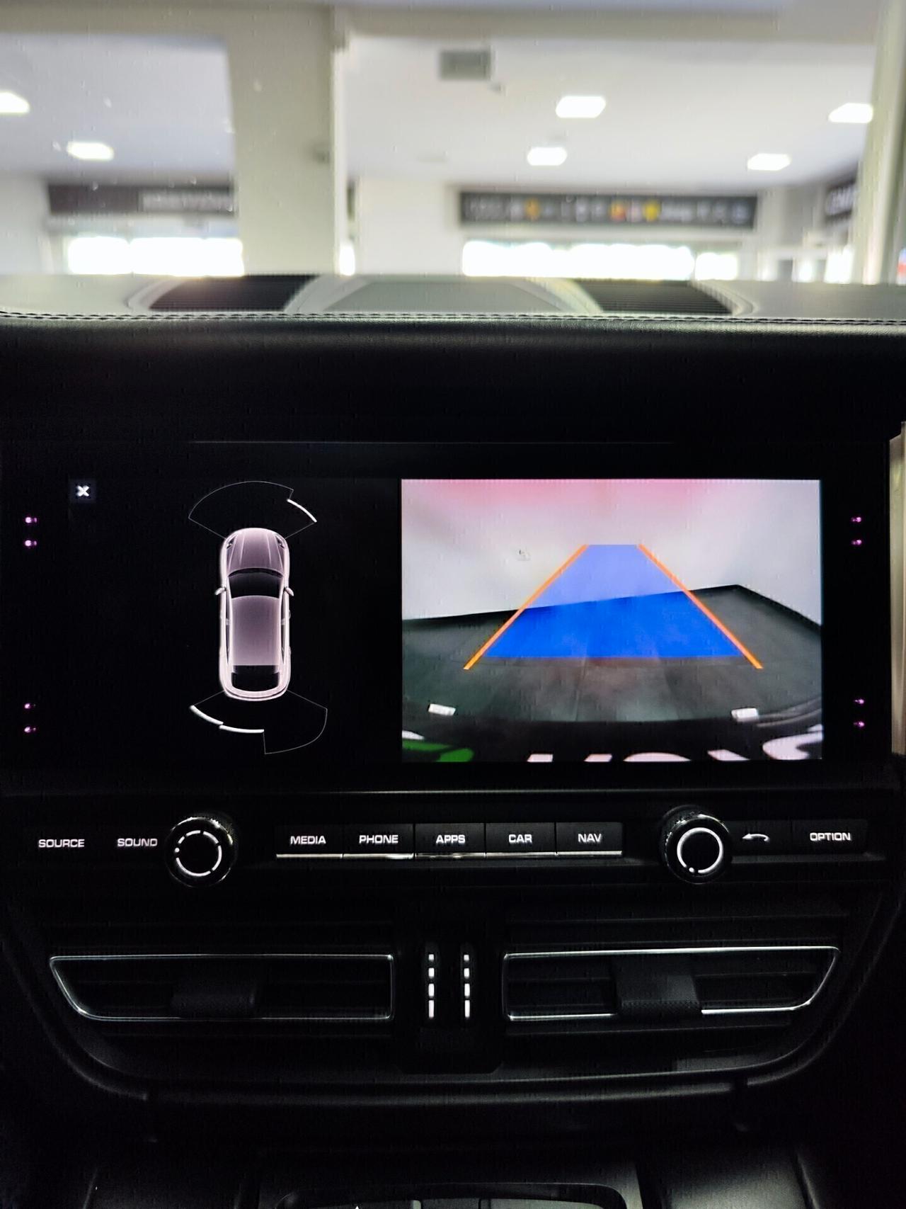 Porsche Macan 2.0 245cv Tetto Led