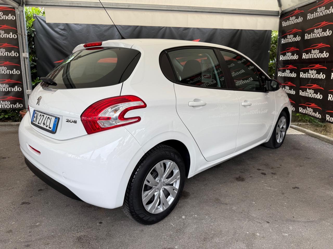 Peugeot 208 1.4 HDi 68 CV 5 porte