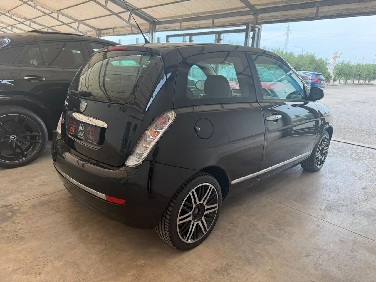 Lancia Ypsilon 1.4 ELLE Ecochic BENZINA/GPL