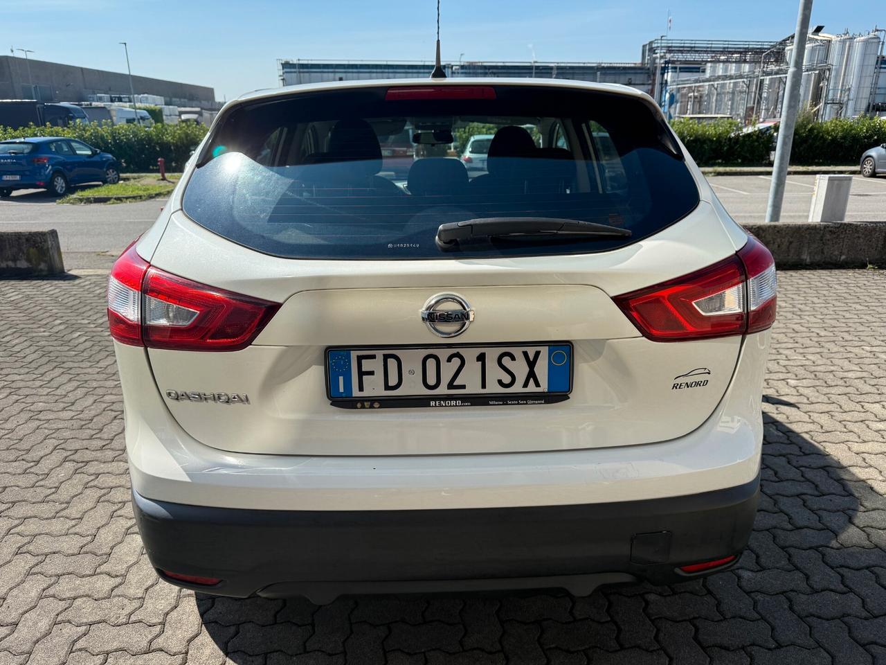 Nissan Qashqai 1.2 DIG-T Acenta, EURO6B,POCHI KM