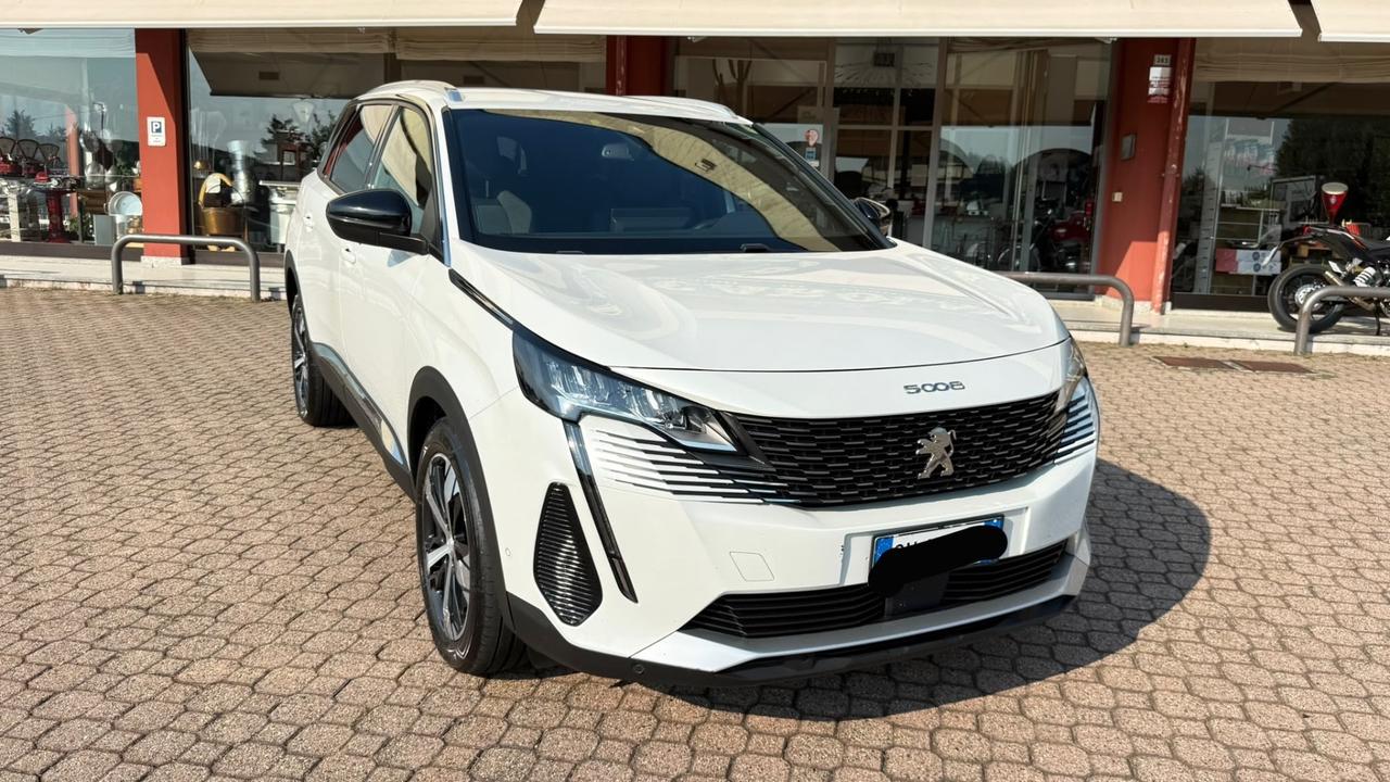 PEUGOET 5008 7 POSTI 2023