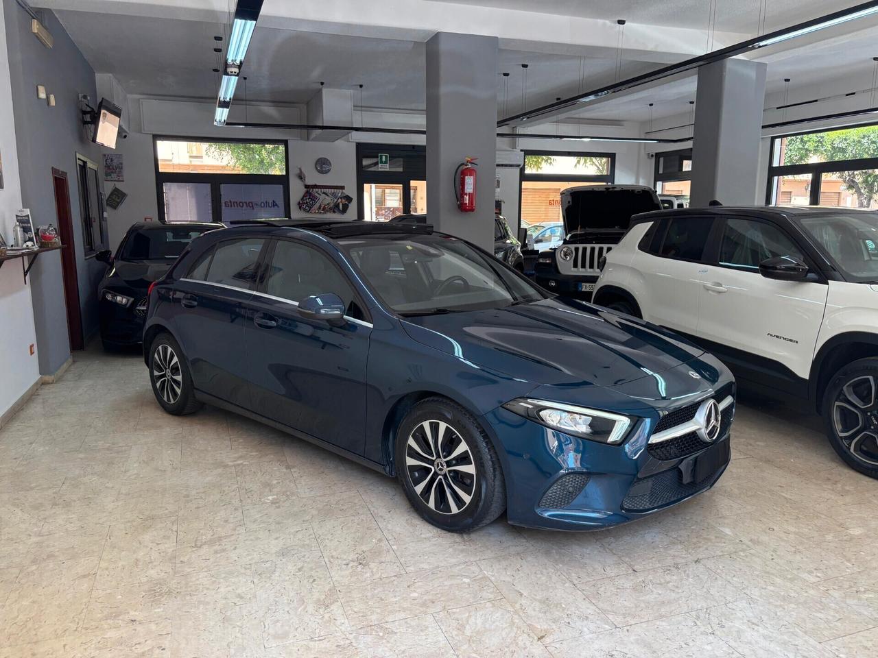Mercedes-benz A 180d Automatic Business Extra