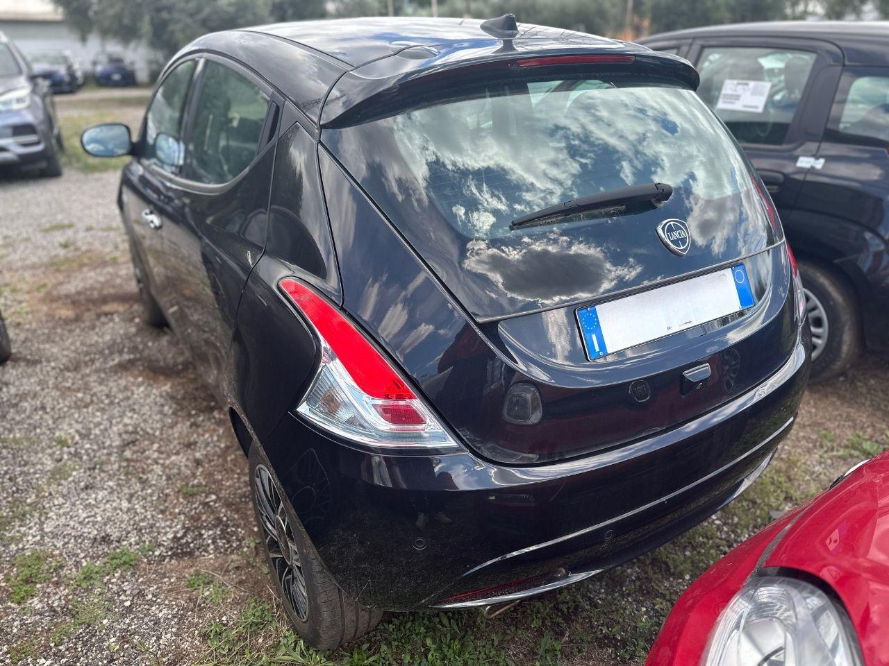 LANCIA Ypsilon III 2021 - Ypsilon 1.0 firefly hybrid Platino s&s 70cv