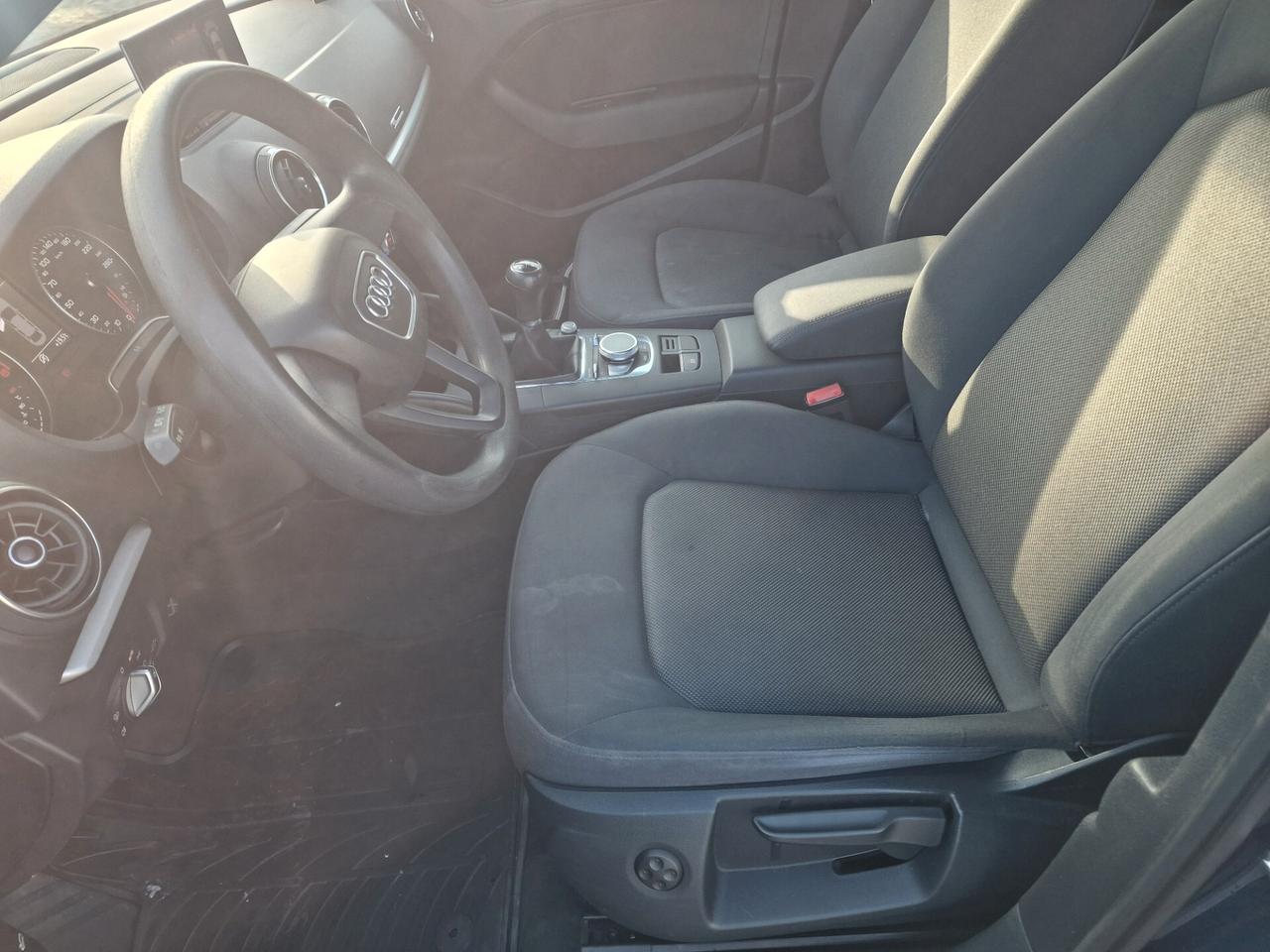 Audi A3 Sedan 1.6 TDI Admired