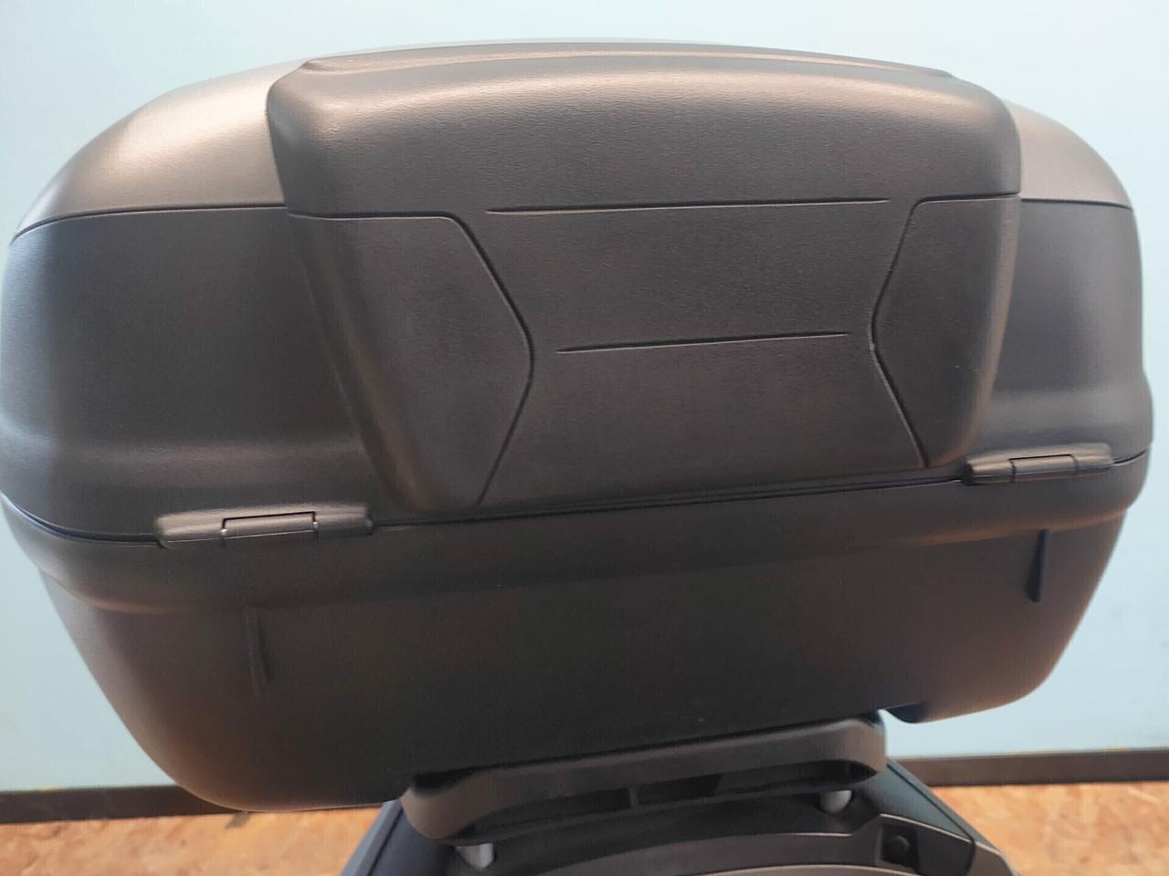 Kymco X-Town 300 I con ABS e bauletto in tinta