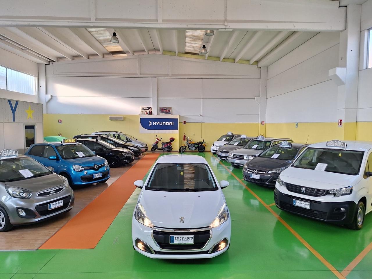 Peugeot 208 PureTech 82 5 porte Allure