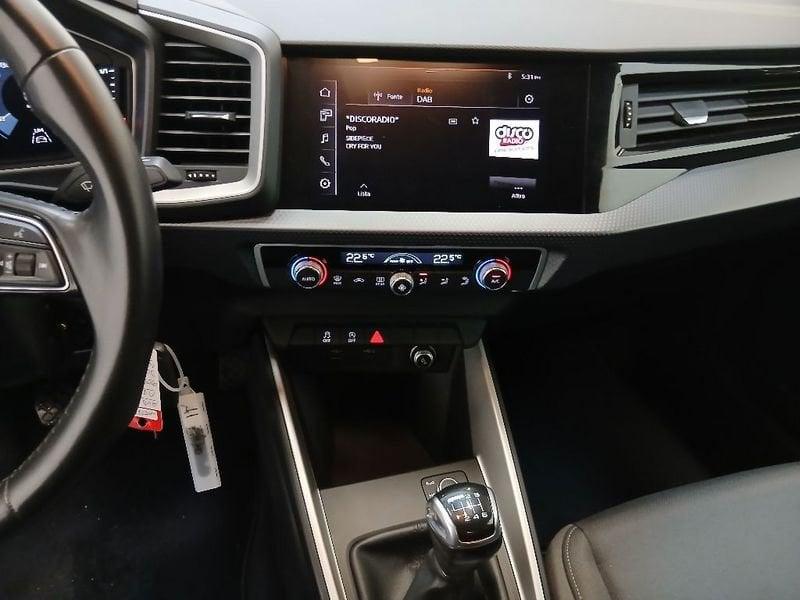 Audi A1 Sportback 30 1.0 tfsi Identity Black 116cv