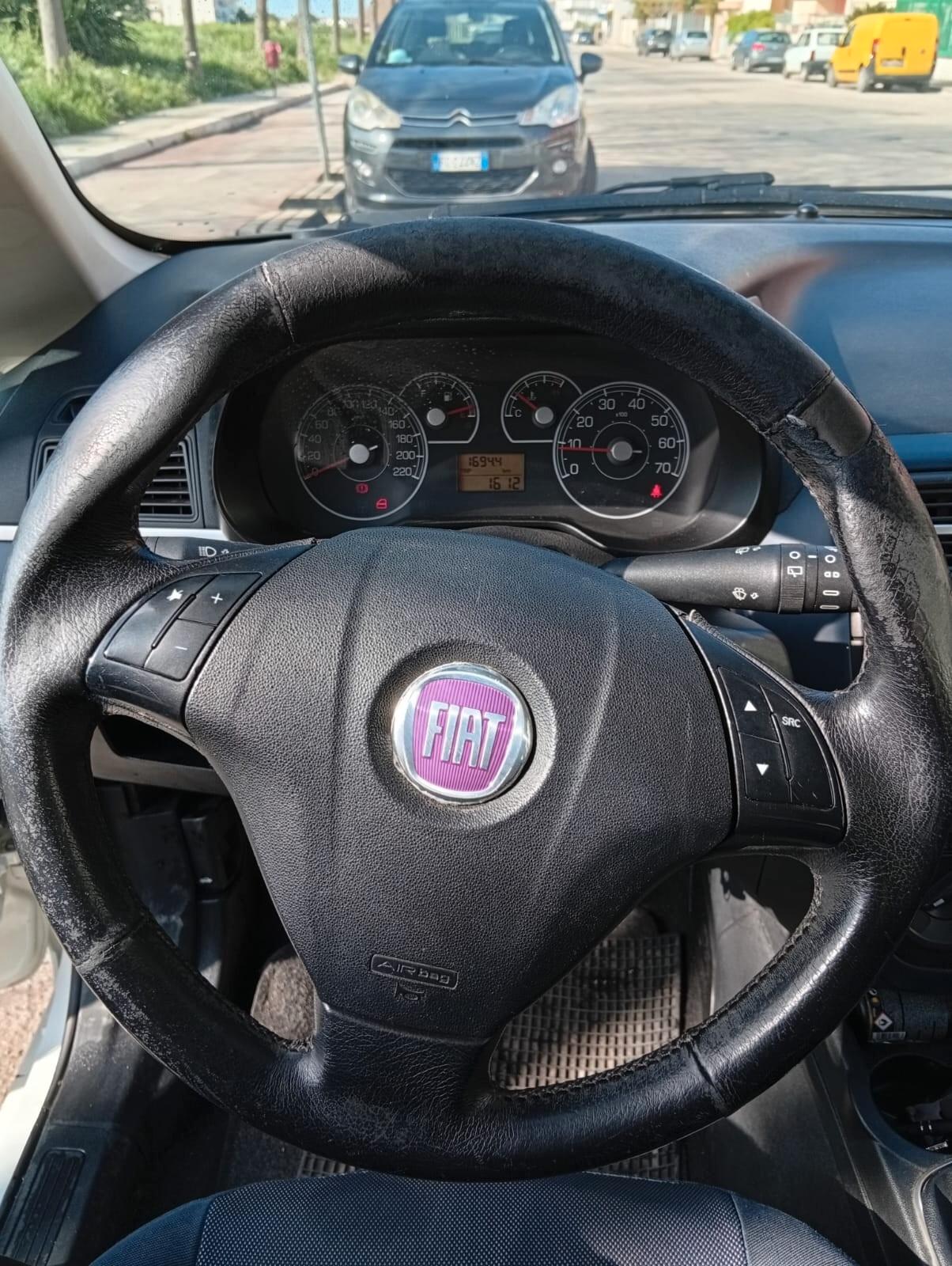 Fiat Grande Punto 1.3 MJT 75 CV 5 porte Dynamic