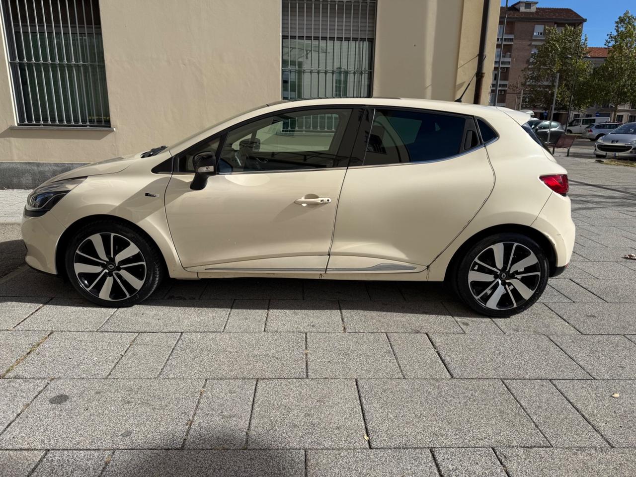 Renault Clio dCi 8V 90CV EDC Start&Stop 5 porte Energy Zen