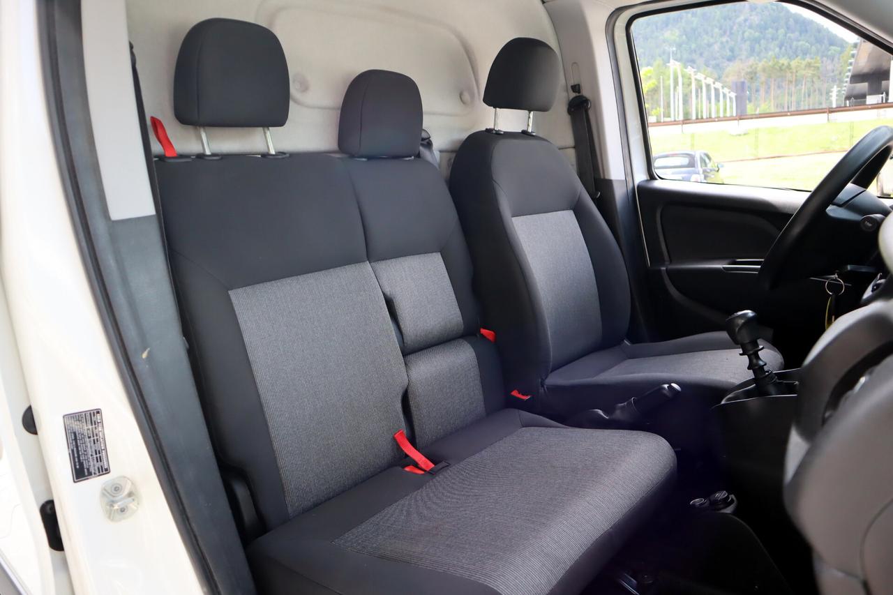 Fiat Doblo 1.6 MJT 105 CV MAXI 3 POSTI 13650+IVA