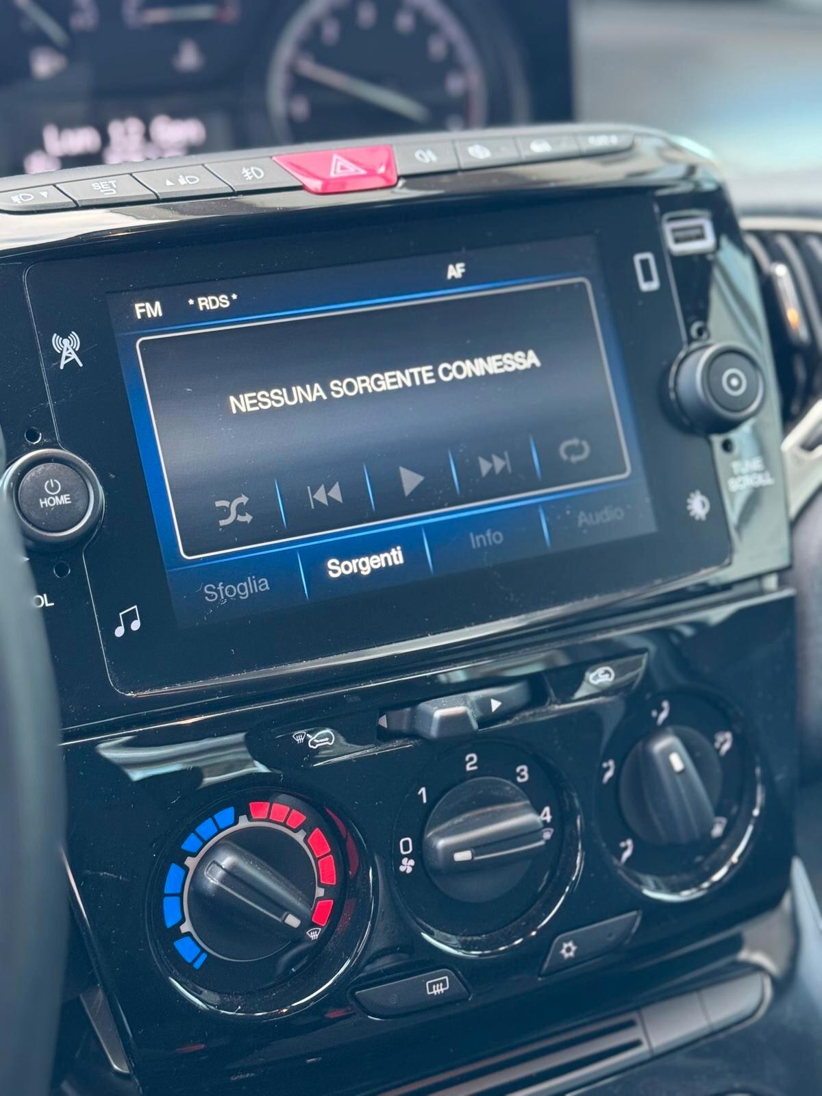 Lancia Ypsilon 1.2 69 CV 5 porte GPL Silver