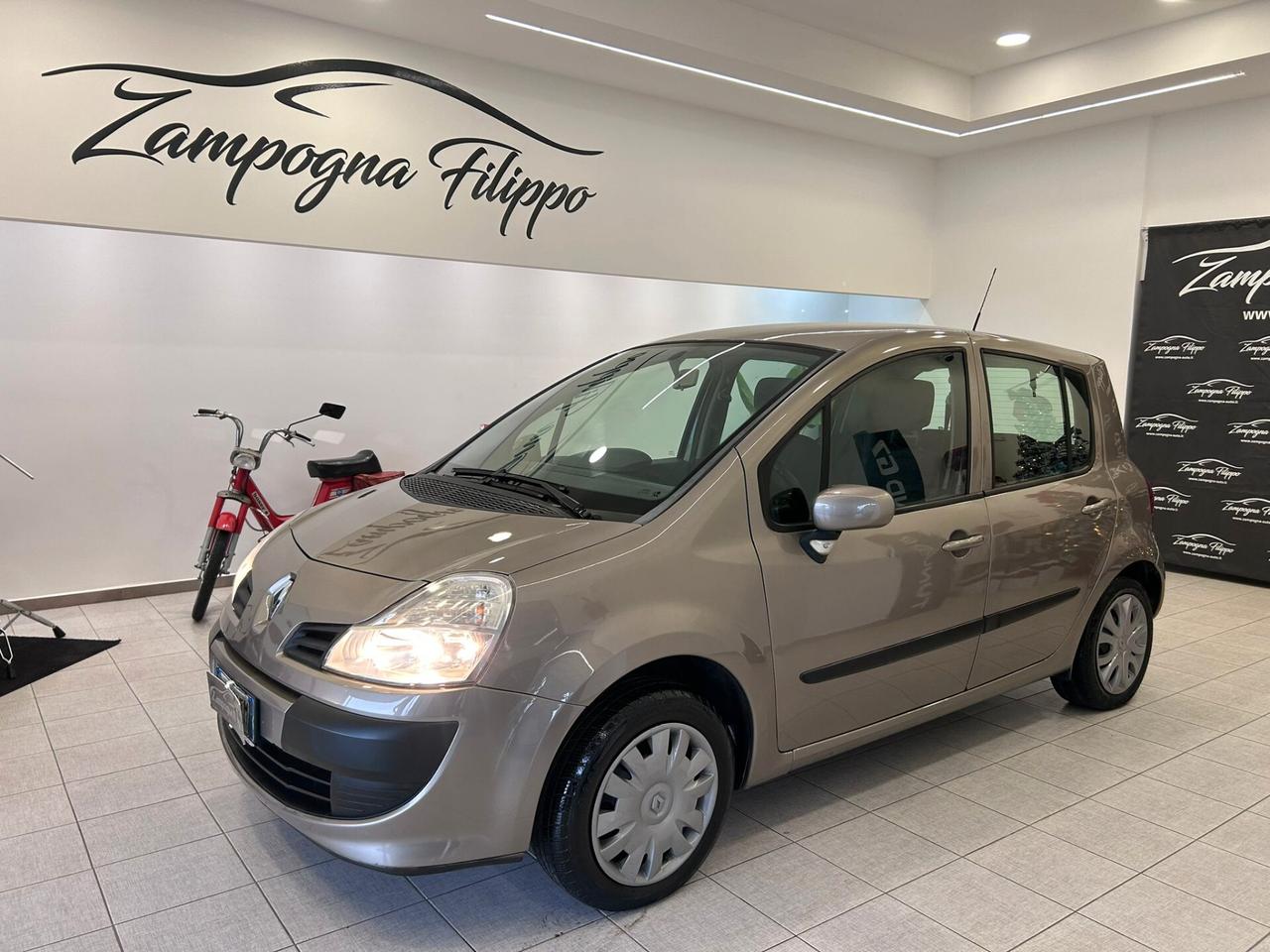 Renault Modus 1.5 dCi 85CV Dynamique 2009