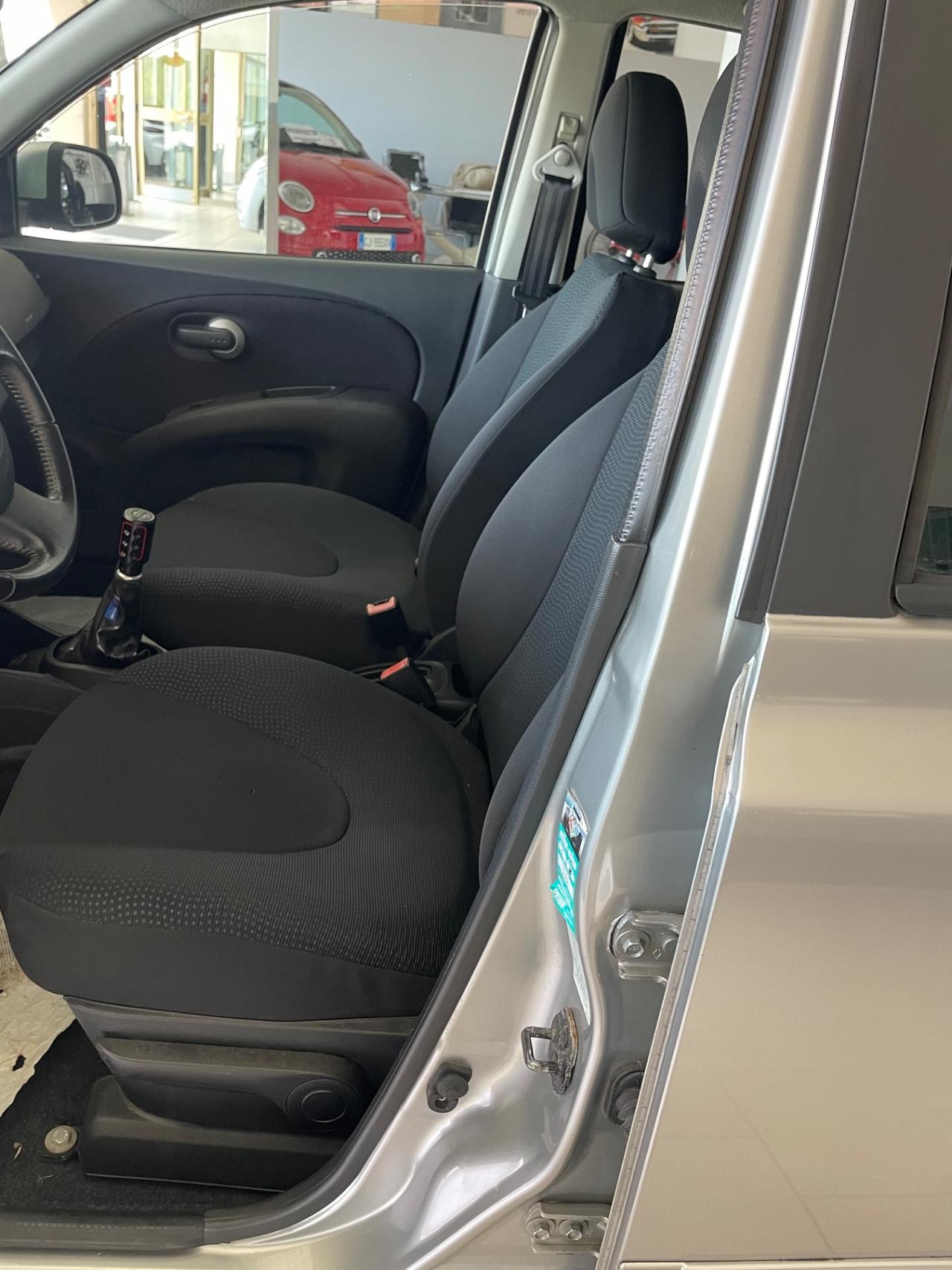 Nissan Micra 1.2 16V 5 porte n-tec - Nessun vincolo -