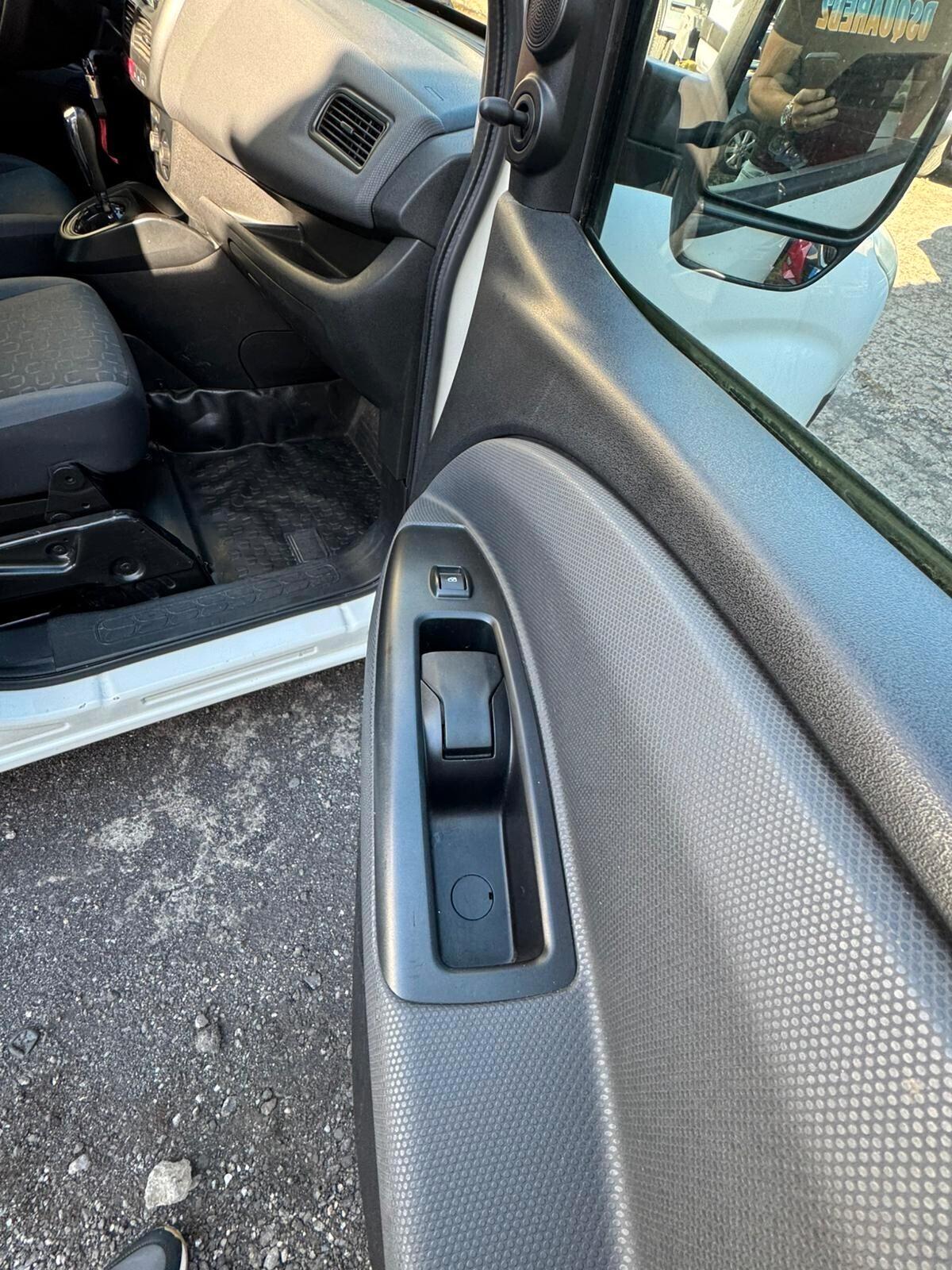 Fiat Doblo Doblò 1.6 MJT MTA PL-TA Cargo Maxi XL Lamierato SX E5+