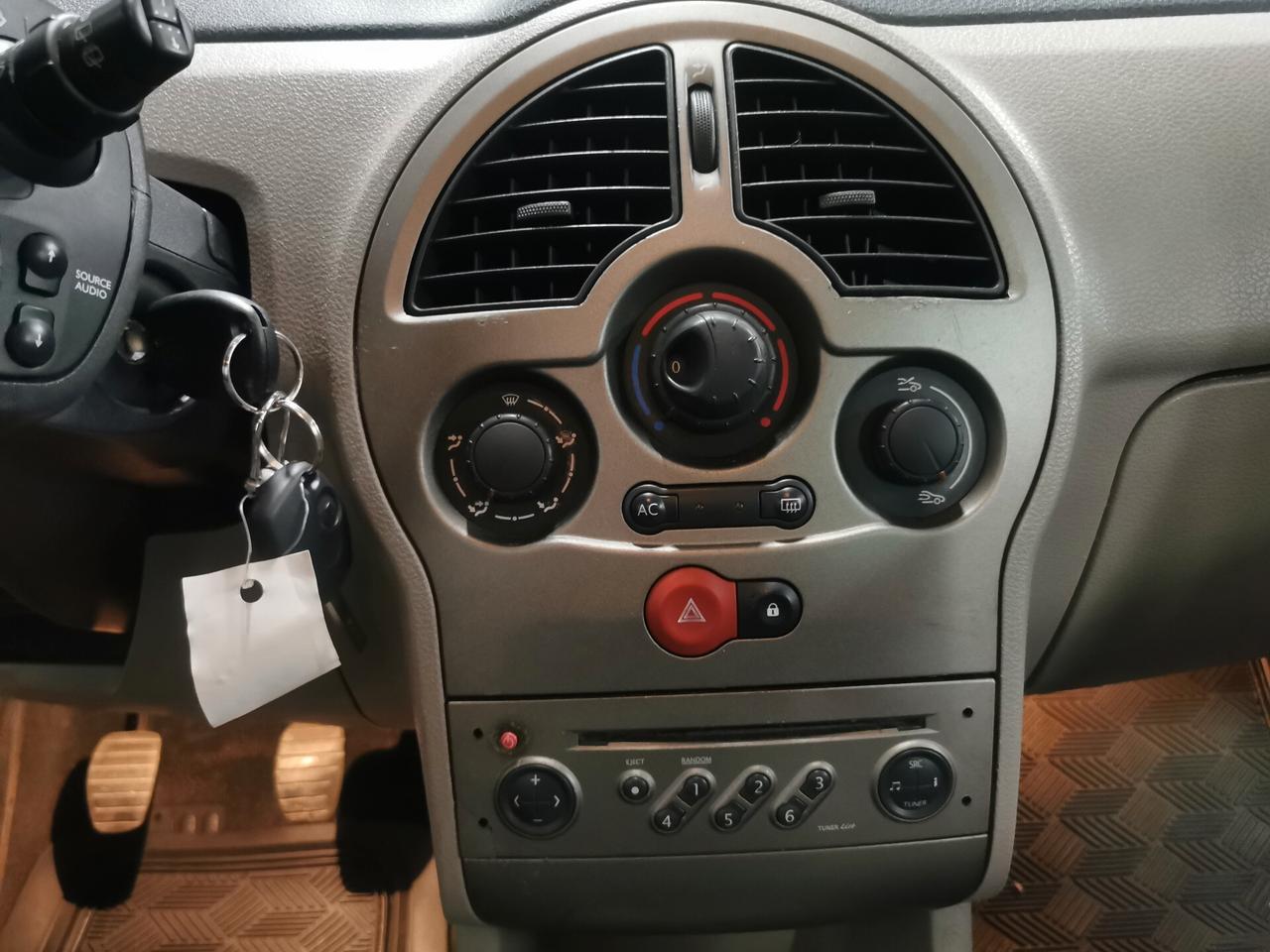 Renault Modus 1.2 16V Confort Authentique
