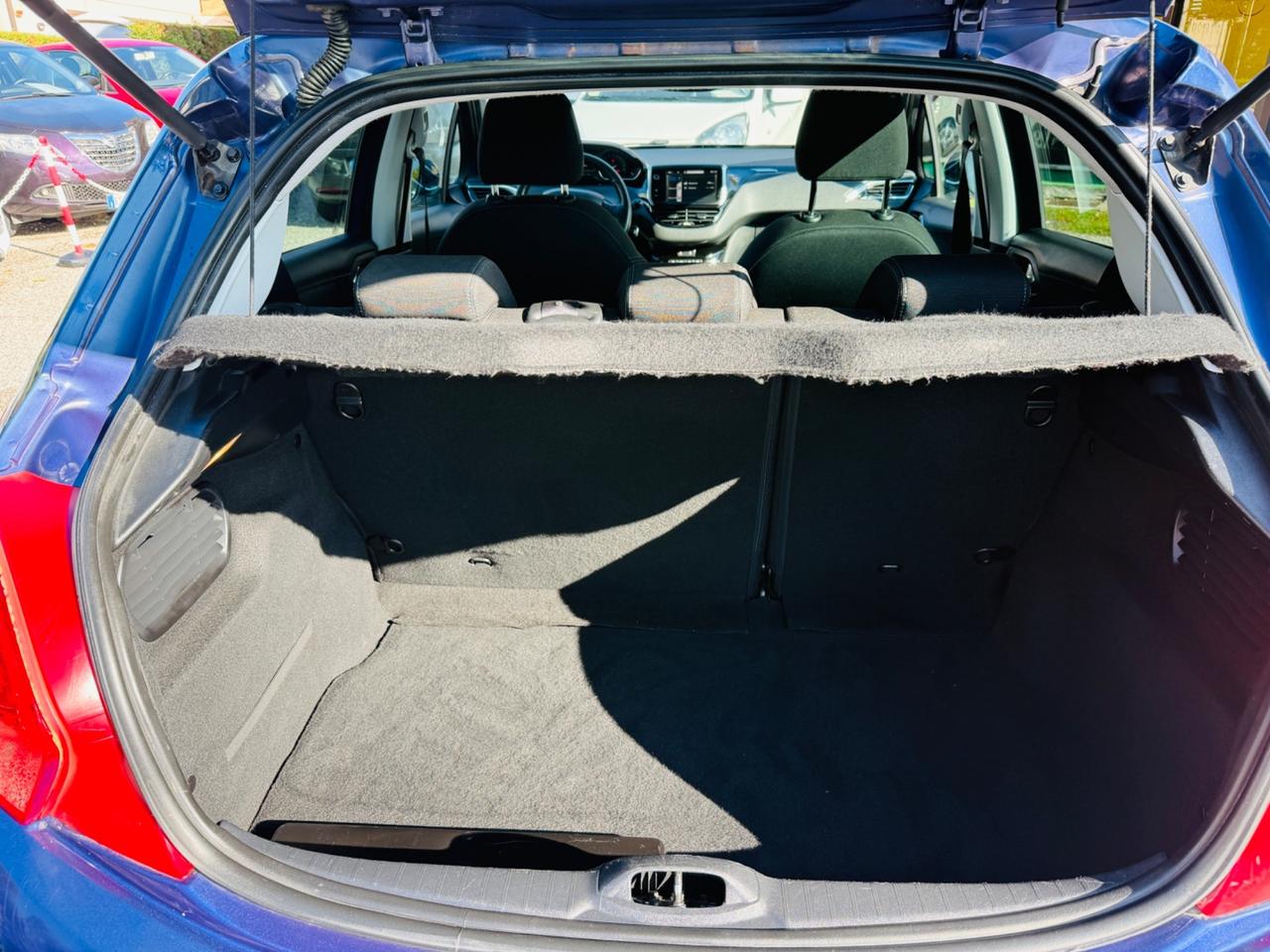 Peugeot 208 1.2 VTi 82 CV 5 porte Allure