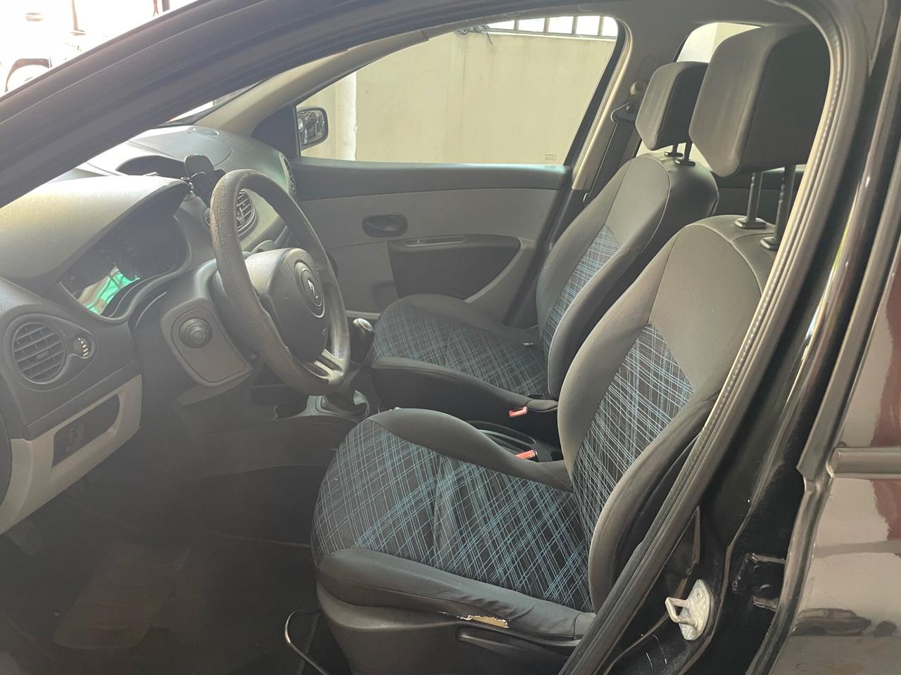 Renault Clio 1.4 16V 5 porte Dynamique