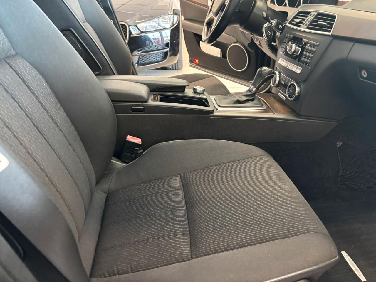 Mercedes-benz C 220 CDI ELEGANCE BlueEFFICIENTY Automatic