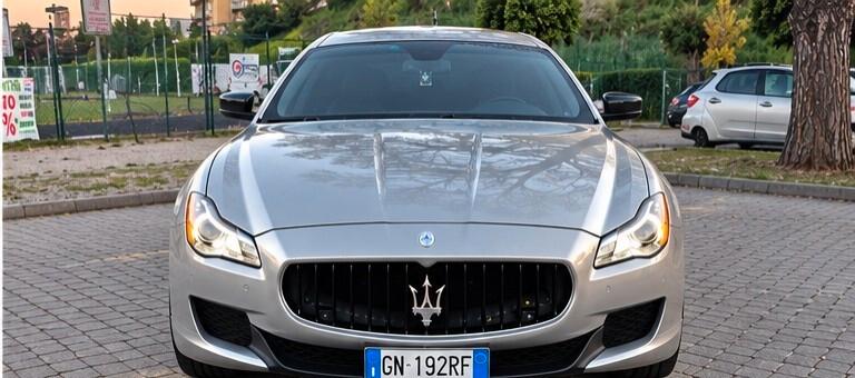 Maserati Quattroporte