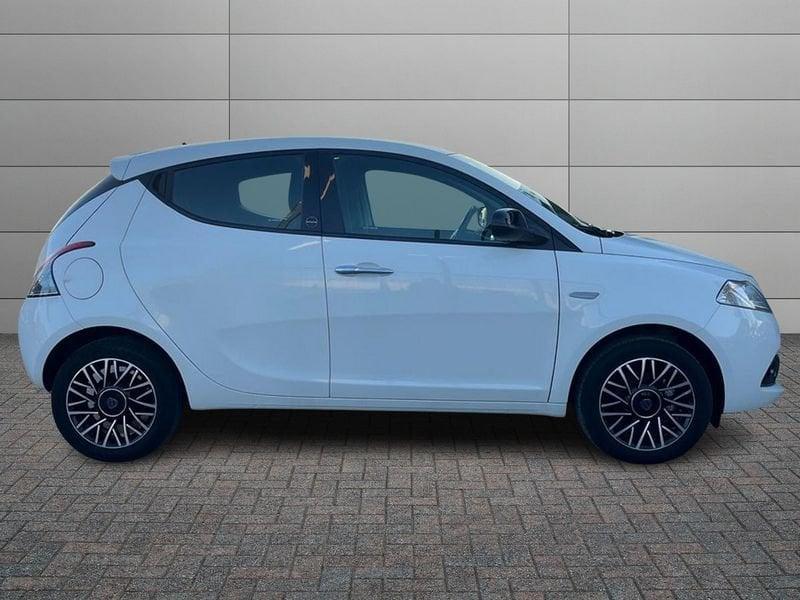 Lancia Ypsilon Ypsilon 1.0 firefly hybrid Gold s&s 70cv