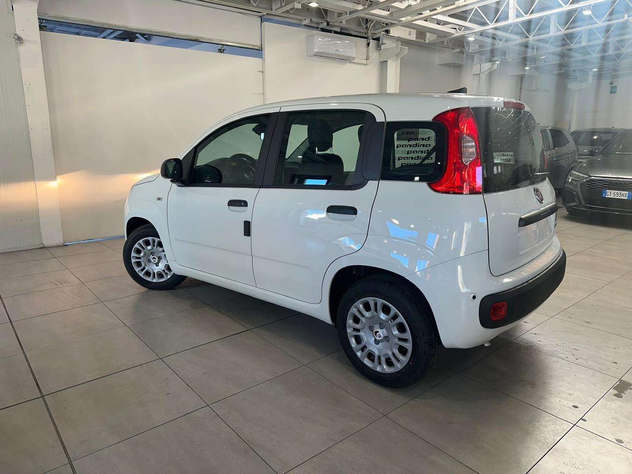 Fiat Panda Panda III 2026 Panda 1.0 firefly hybrid Icon km 0