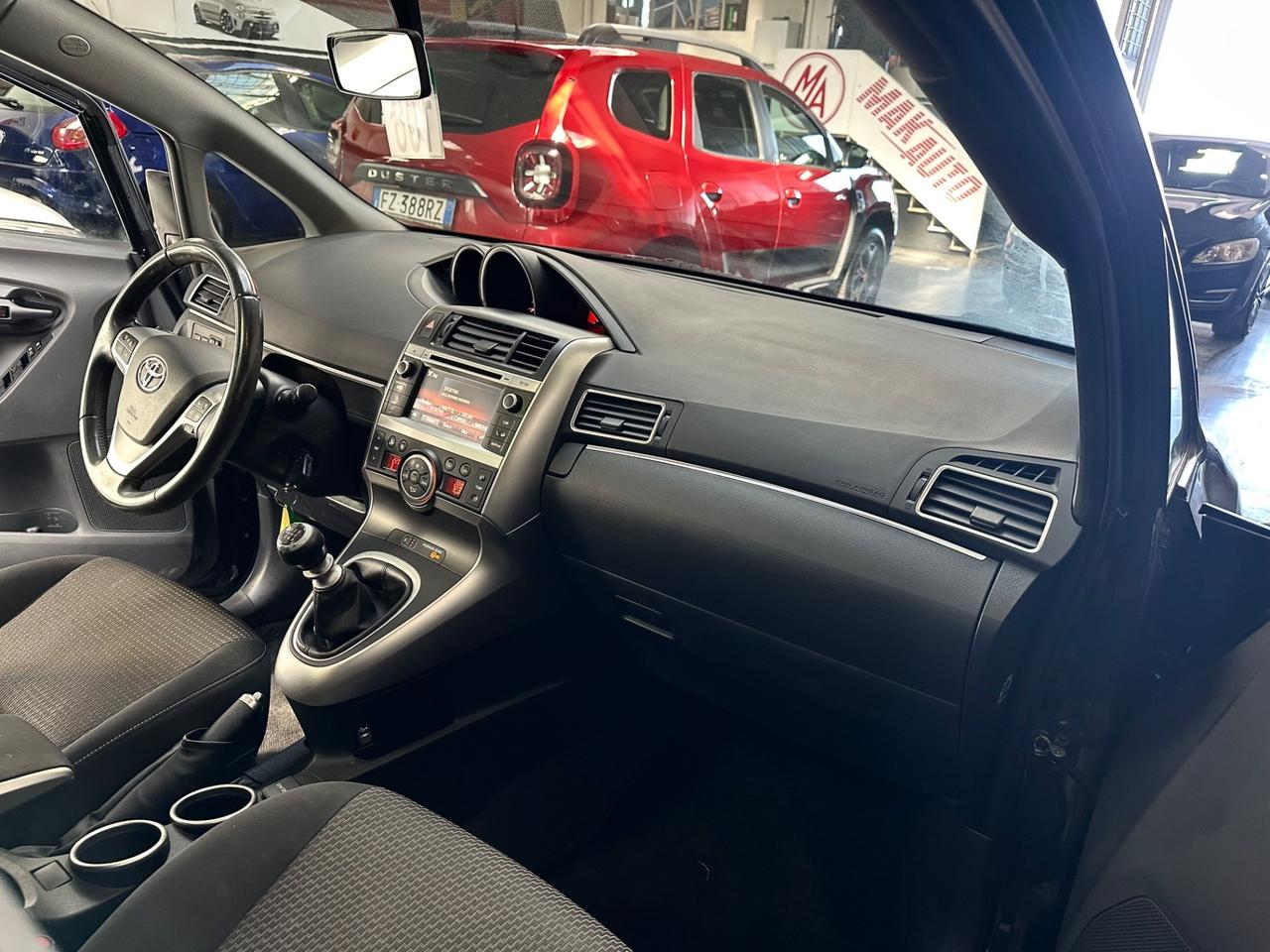 Toyota Verso 1.6 D-4D euro6B FULL OPTIONAL – 68.000 KM – TETTO PANORAMICO – PARI AL NUOVO 1proprietario