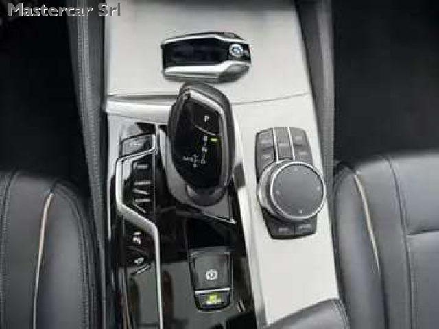 BMW 540 Touring LCI 540d mhev 48V xdrive Luxury - GE499SK