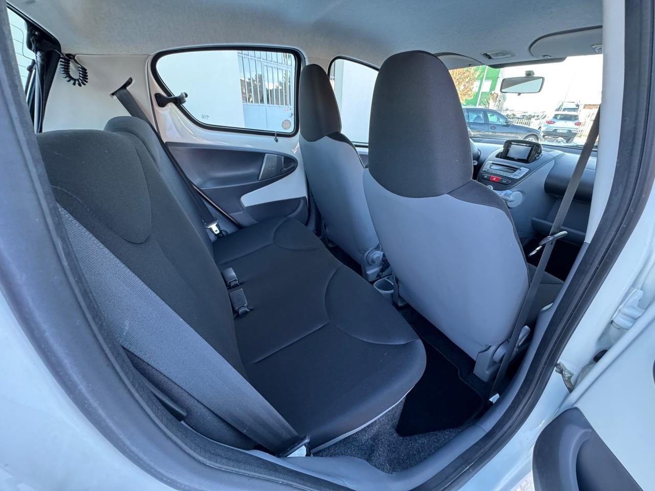 Toyota Aygo 1.0 12V VVT-i 5 porte Now Connect