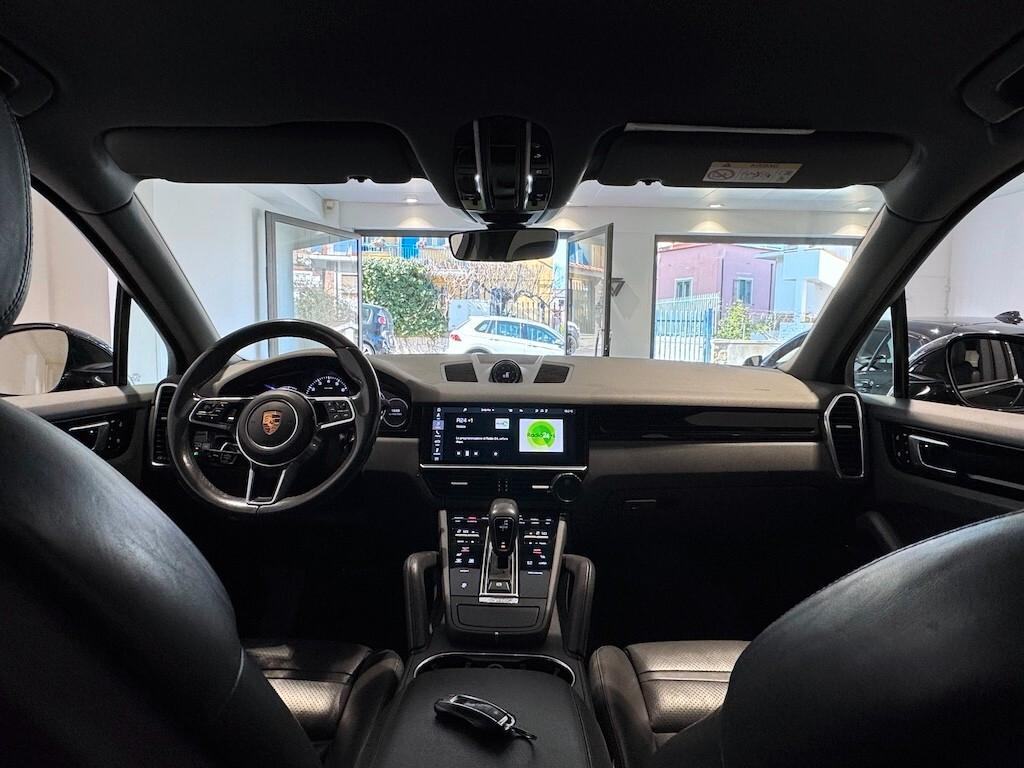 Porsche Cayenne 3.0 V6