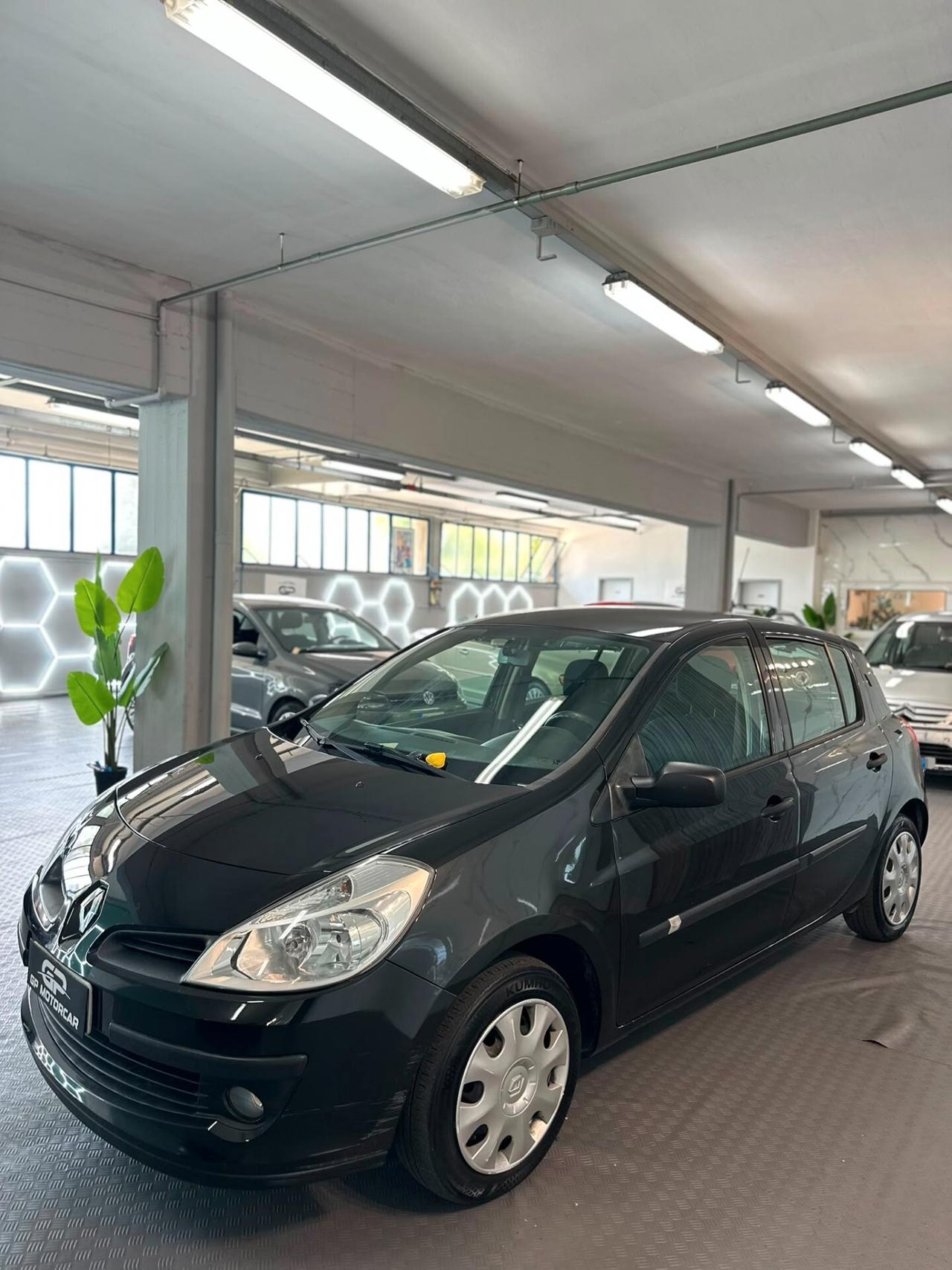 Renault Clio 1.2 16V 5 porte Le Iene