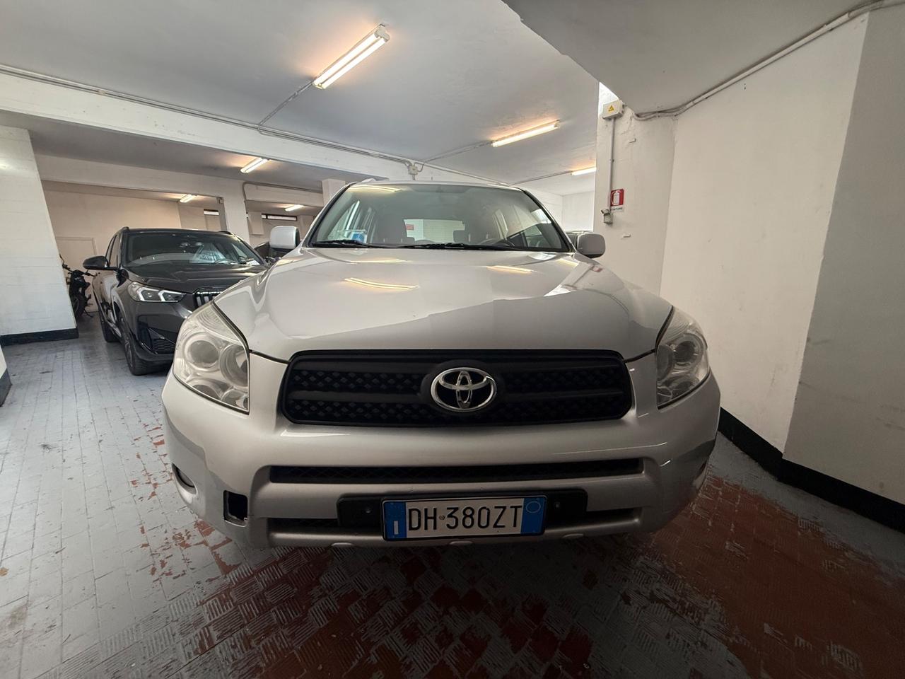 Toyota RAV 4 RAV4 2.2 D-4D 136 CV Sol