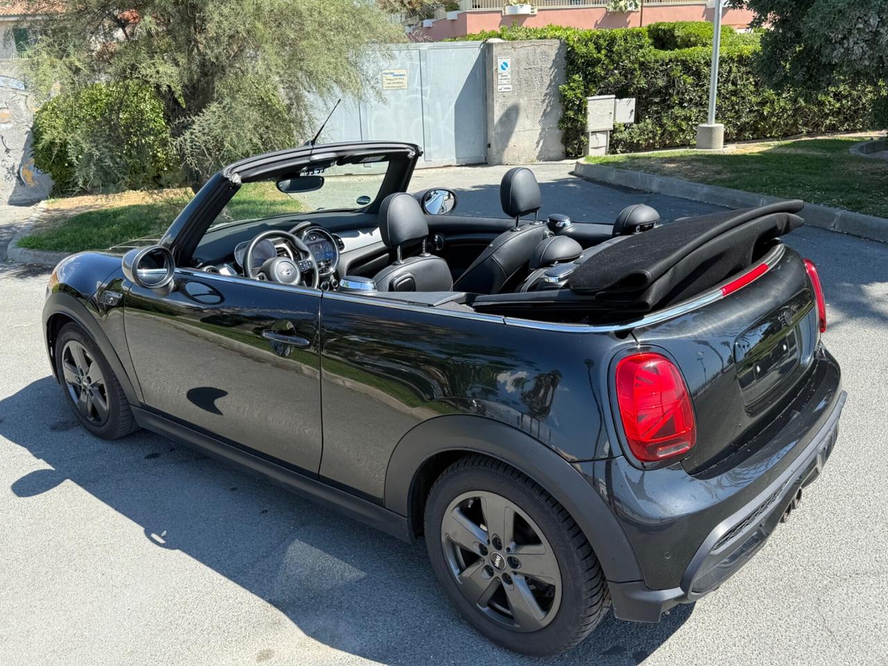 Mini 2.0 Cooper S Cabrio Yours Trim