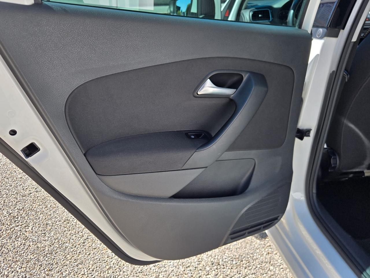 Volkswagen Polo 1.6 5 porte Highline BiFuel