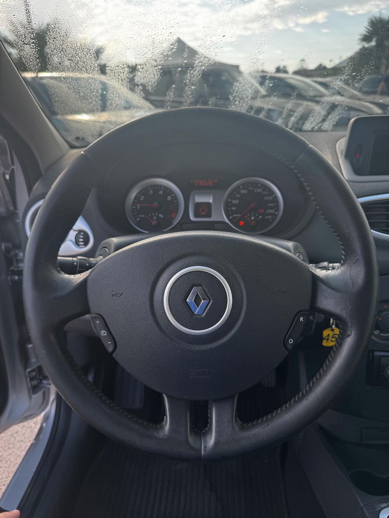 Renault Clio 1.2 16V 5 porte Luxe