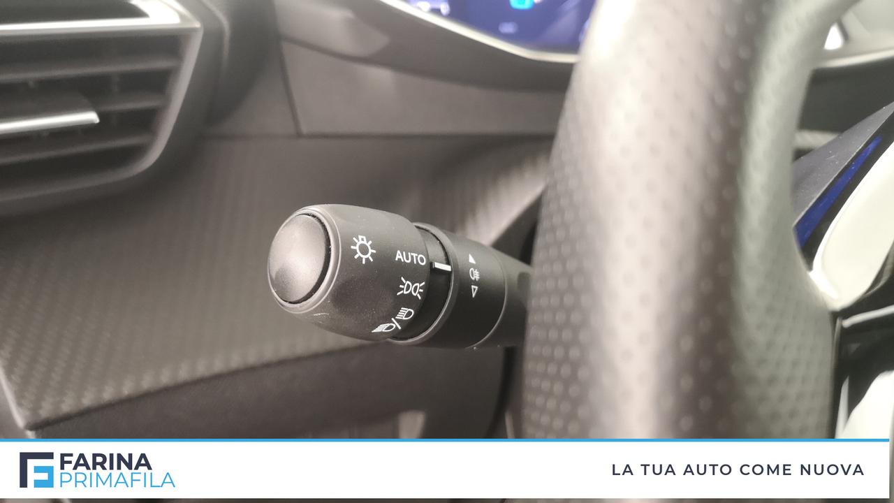 PEUGEOT 2008 II 2023 - 2008 gt hybrid 136
