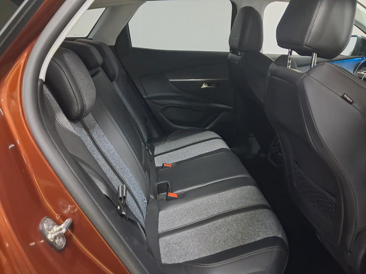 Peugeot 3008 BlueHDi 1.6 hdi unico prop 2017