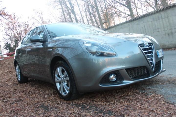 Alfa Romeo Giulietta 1.6 JTDm-2 105 CV Distinctive ESTETICA PARI NUOVO
