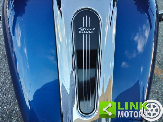 HARLEY-DAVIDSON FLHX Street Glide SPECIAL 107