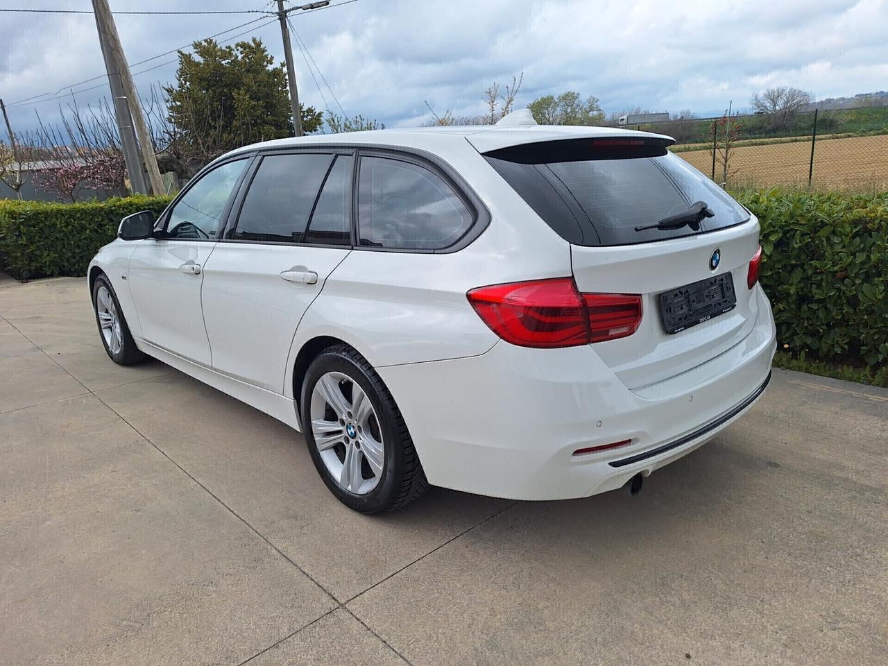 # Bmw 316 Touring Sport Da Vetrina