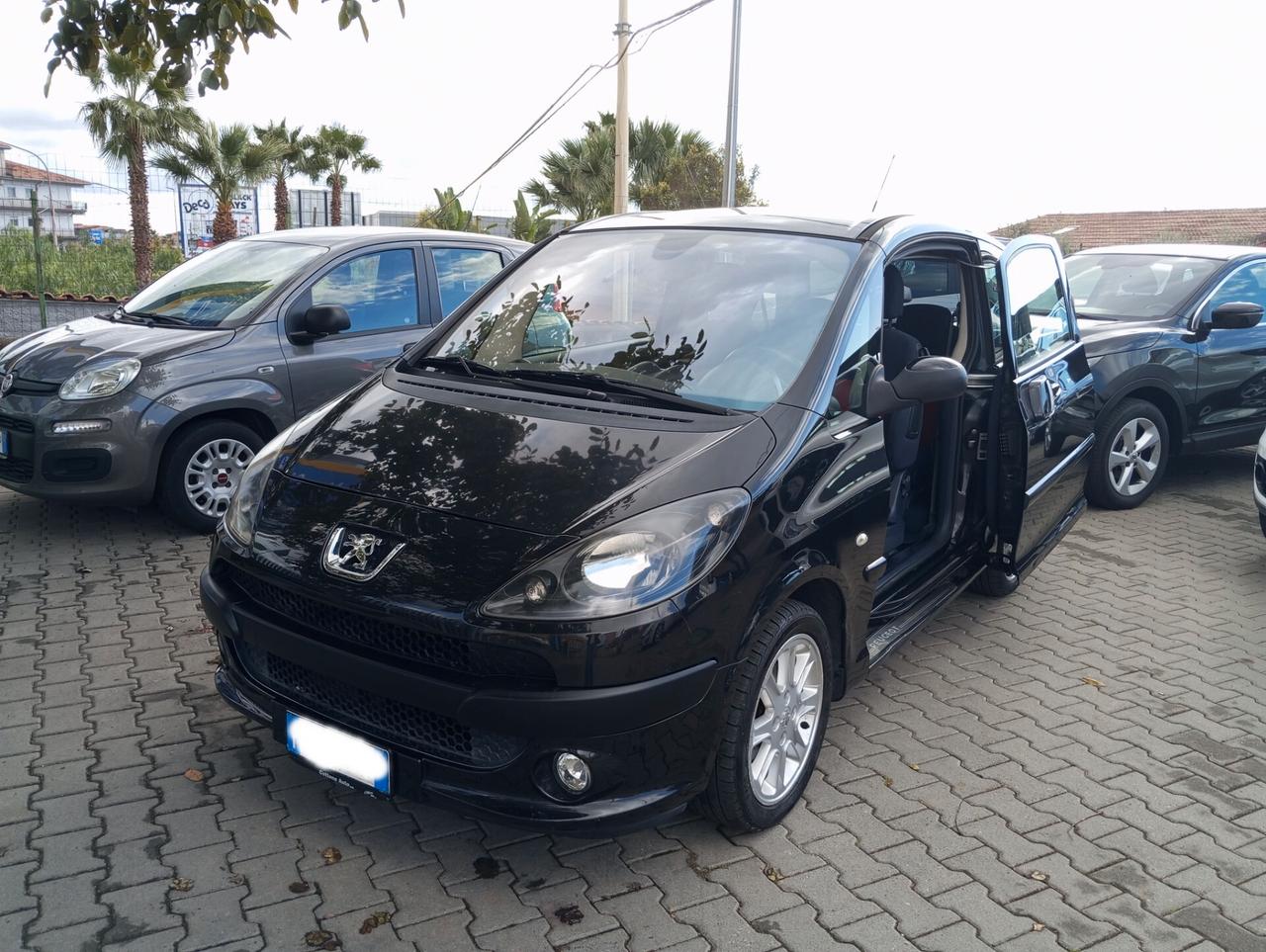 Peugeot 1007 1.4 Sporty 2Tronic