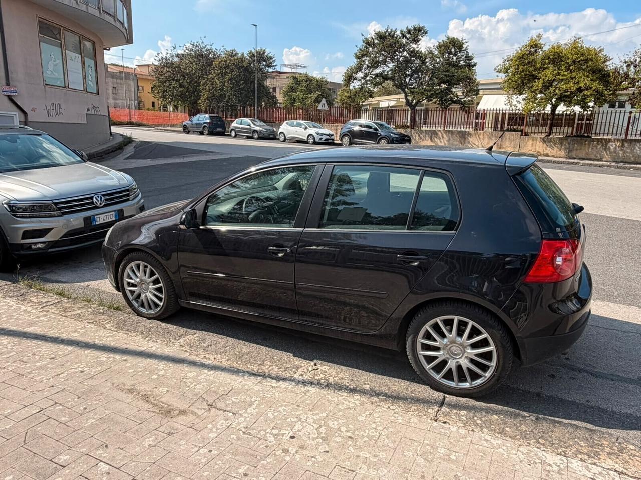 Volkswagen Golf 2.0 16V TDI 5p. Sportline