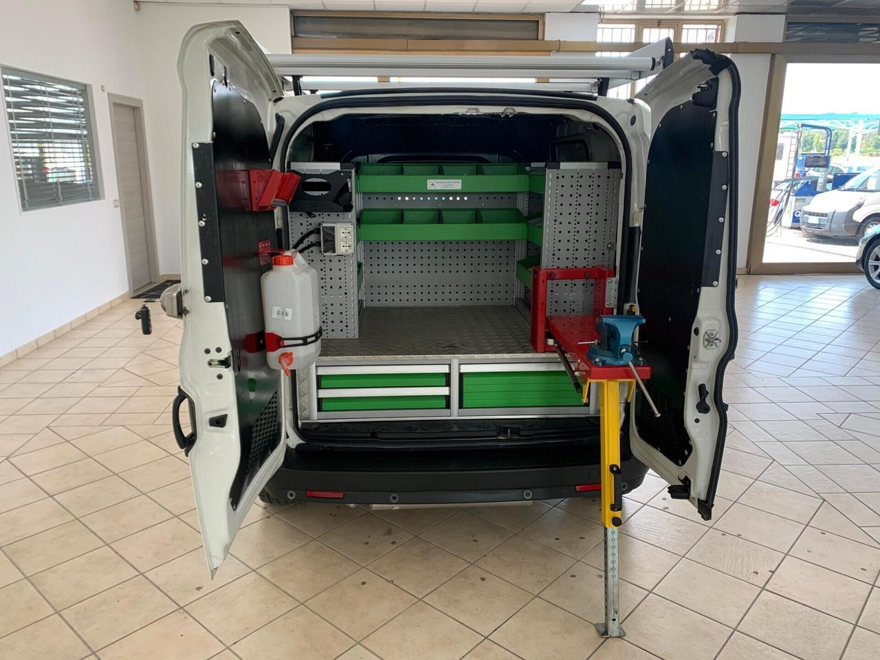 Fiat 1.4 natural power Business Atrezzato+inverter 220v