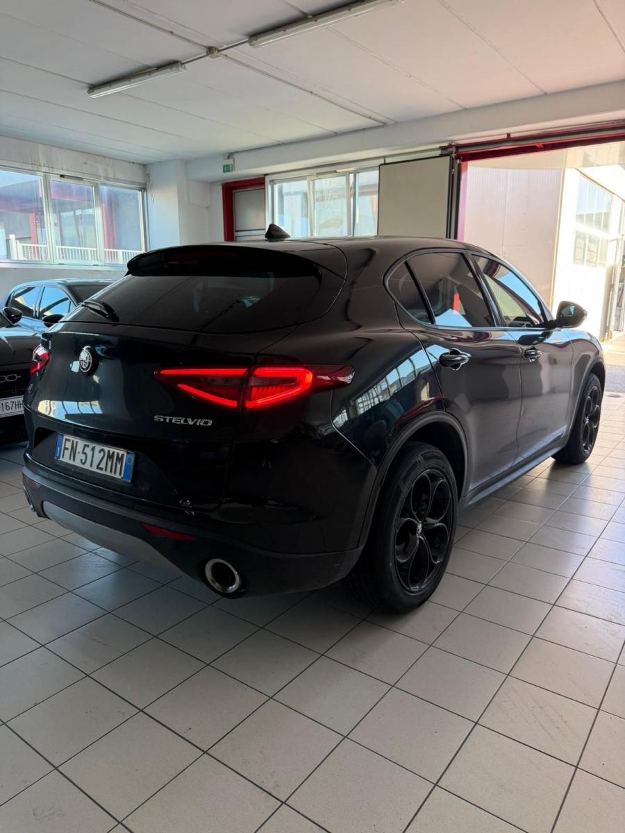 ALFA ROMEO - Stelvio - 2.2 T.diesel 180 CV AT8 Q4 Bus.