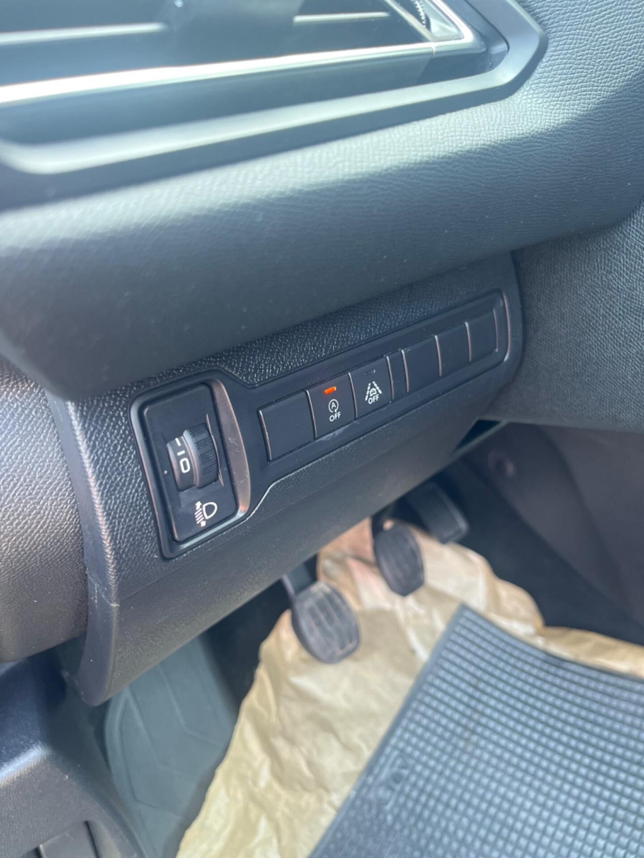 Peugeot 308 BlueHDi 100 S&S Active
