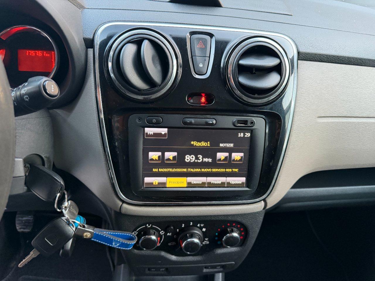 Dacia Lodgy 1.6 Laureate 85cv NAVI+PDC+CLIMA